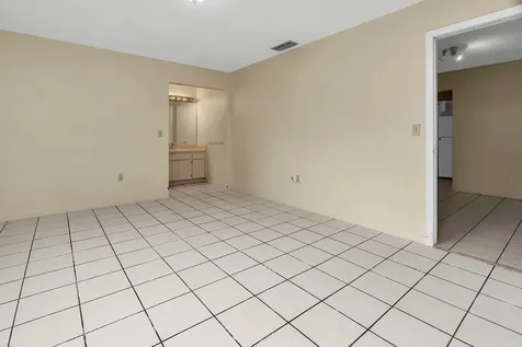 2826-2828 SW 32nd Court Miami FL 33133