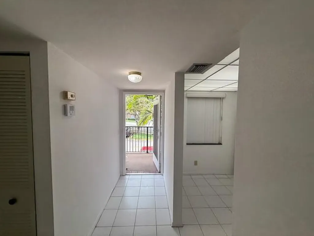 10304 Sunrise Lakes Boulevard Sunrise FL 33322