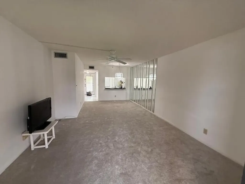 10304 Sunrise Lakes Boulevard Sunrise FL 33322