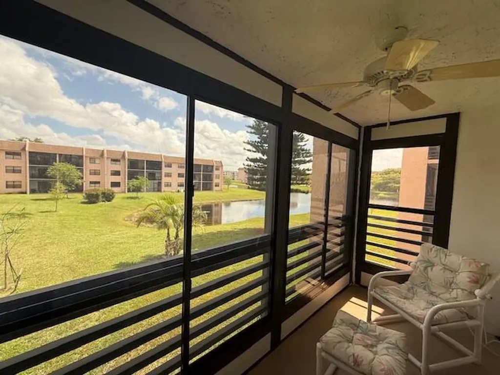 10304 Sunrise Lakes Boulevard Sunrise FL 33322