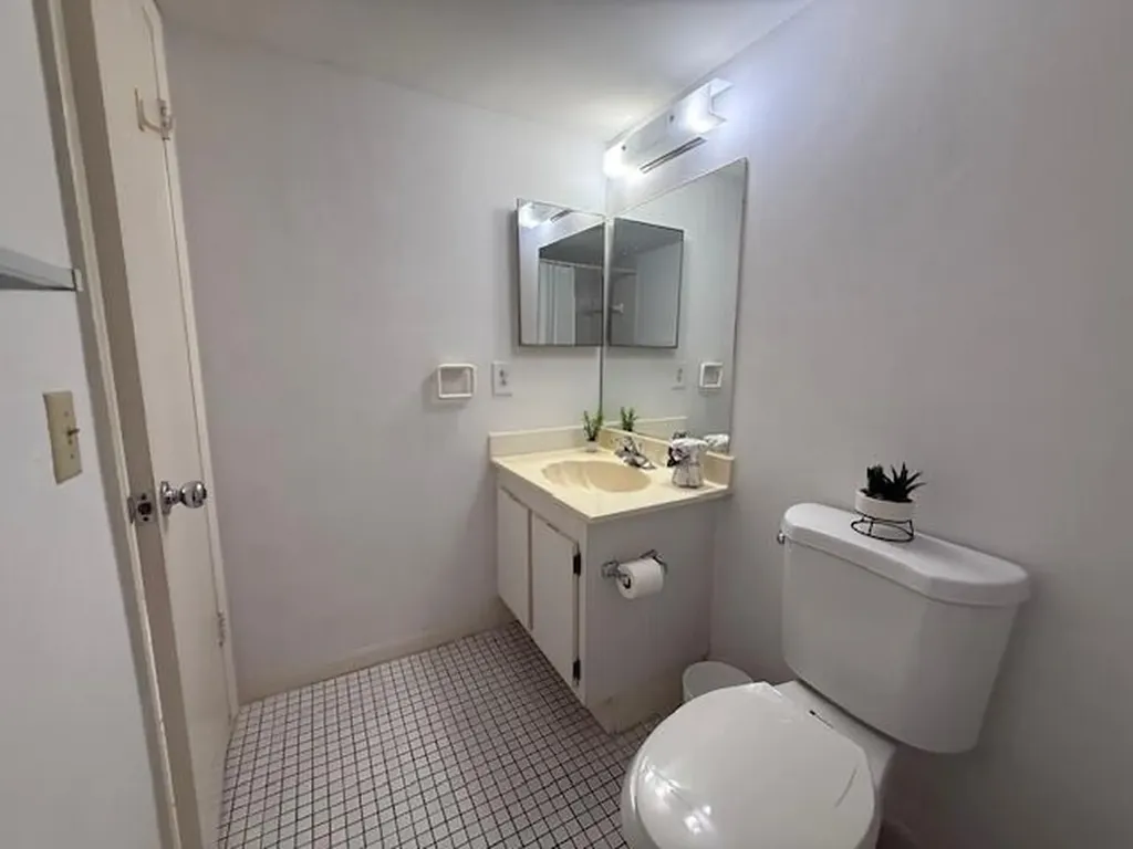 10304 Sunrise Lakes Boulevard Sunrise FL 33322