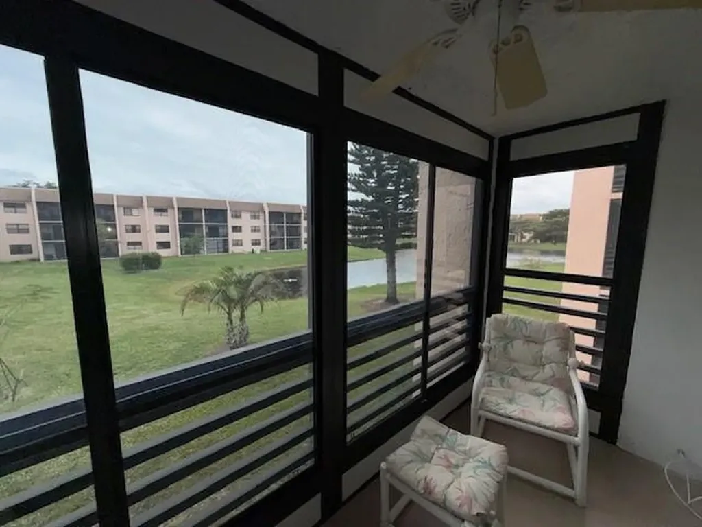 10304 Sunrise Lakes Boulevard Sunrise FL 33322
