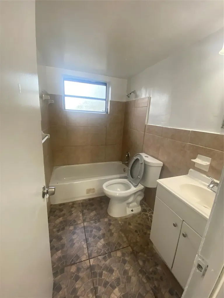 751 NW 5th Street Fort Lauderdale FL 33311