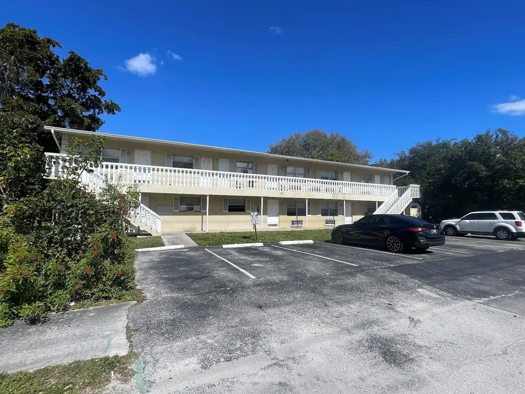 751 NW 5th Street Fort Lauderdale FL 33311