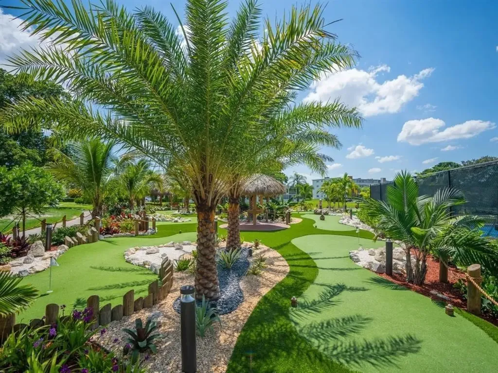 260 Newport P Deerfield Beach FL 33442