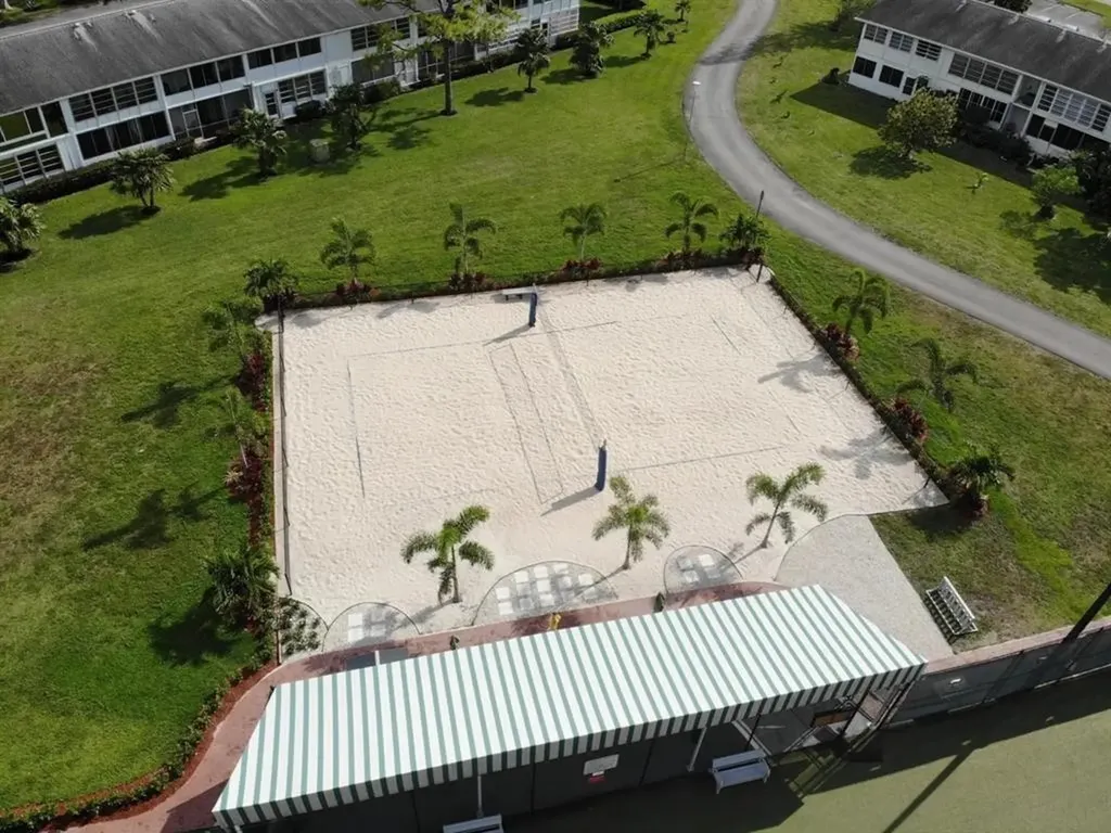 260 Newport P Deerfield Beach FL 33442