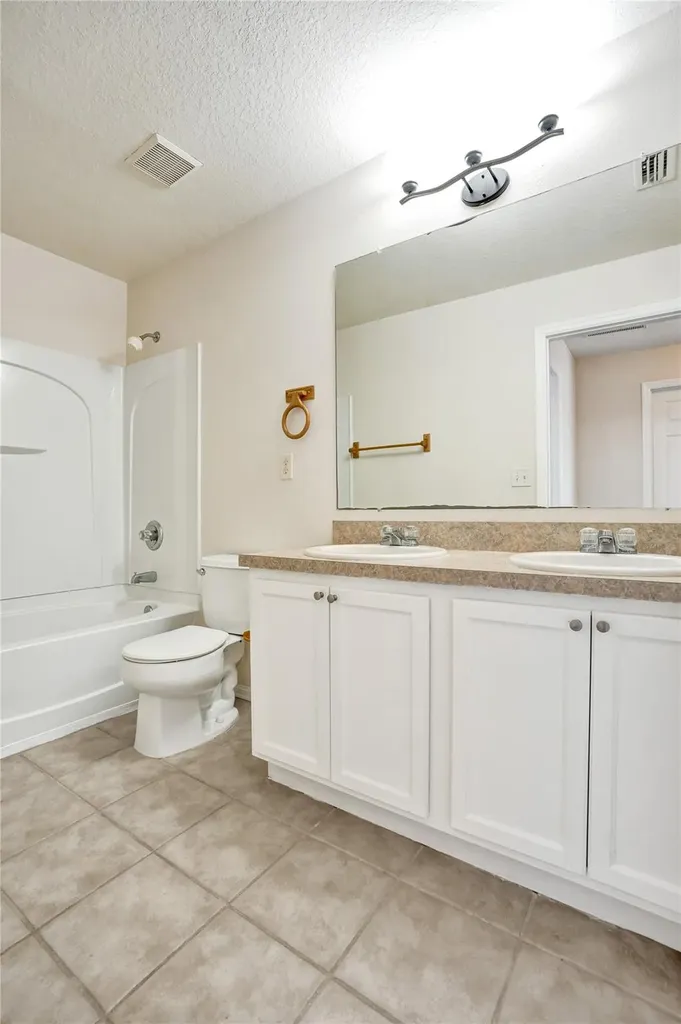 864 SW Java Avenue Port St Lucie FL 34953