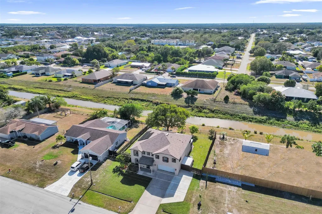 864 SW Java Avenue Port St Lucie FL 34953