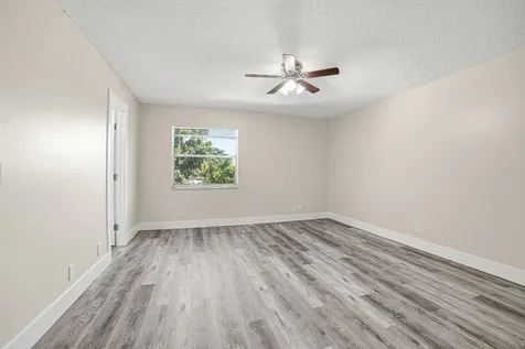 7903 SW 9th Street North Lauderdale FL 33068
