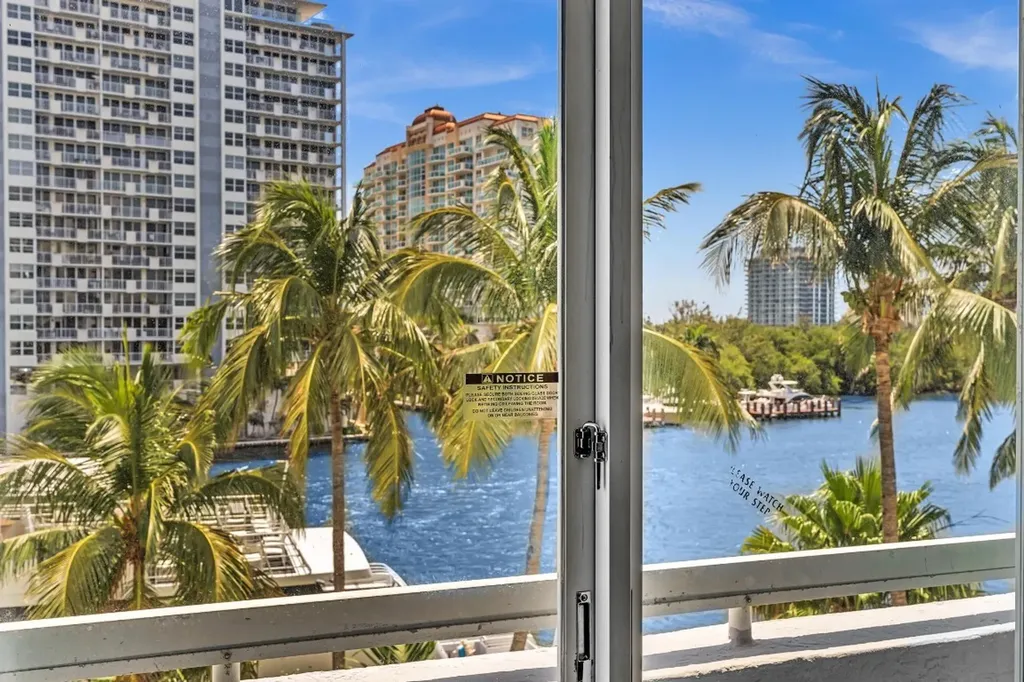 2670 E Sunrise Boulevard Fort Lauderdale FL 33304