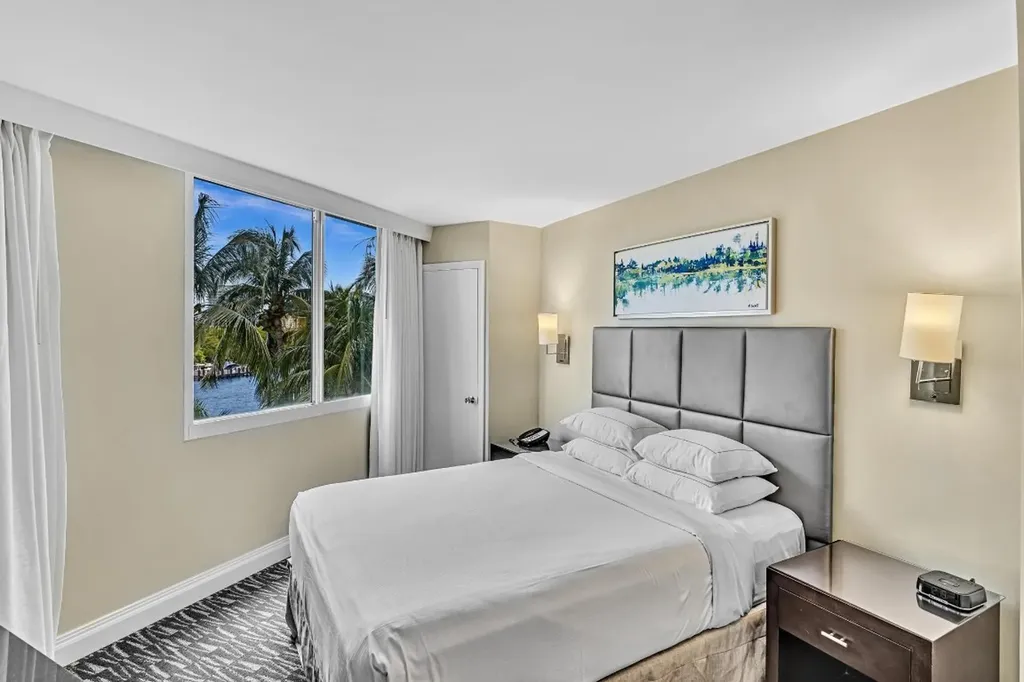 2670 E Sunrise Boulevard Fort Lauderdale FL 33304