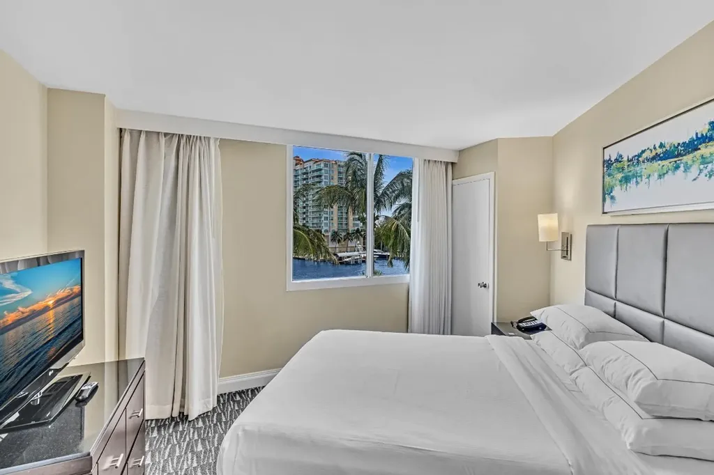 2670 E Sunrise Boulevard Fort Lauderdale FL 33304