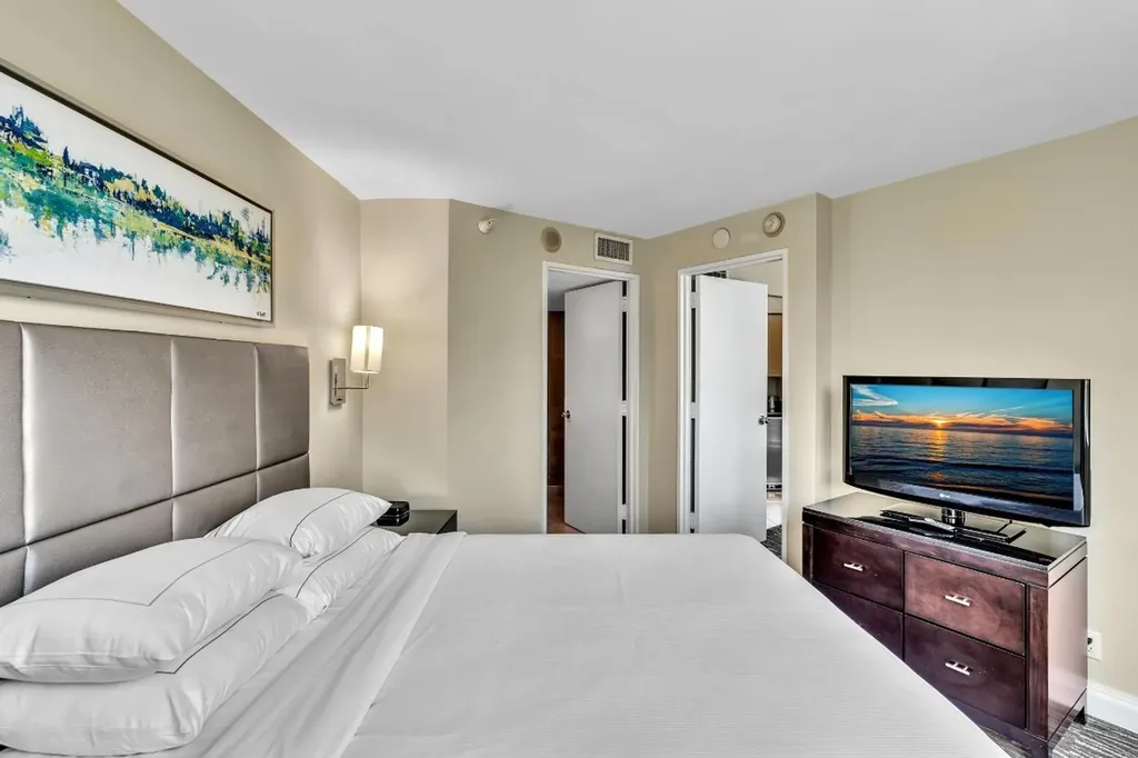 2670 E Sunrise Boulevard Fort Lauderdale FL 33304