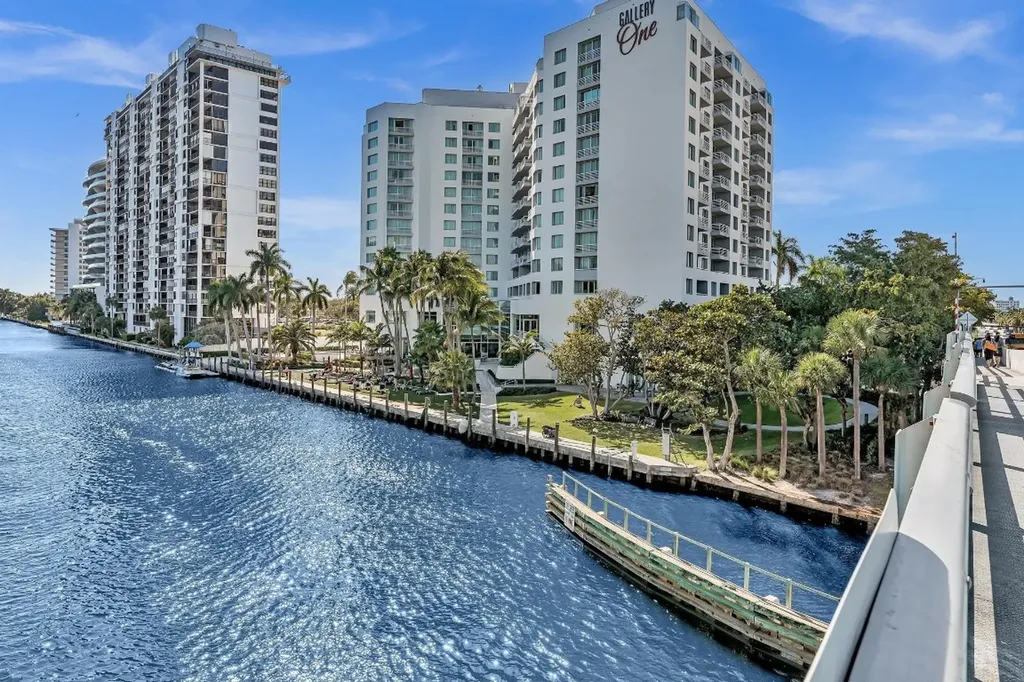 2670 E Sunrise Boulevard Fort Lauderdale FL 33304