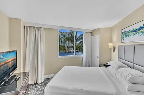 2670 E Sunrise Boulevard Fort Lauderdale FL 33304