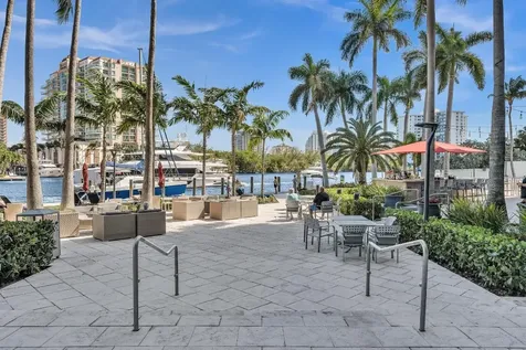 2670 E Sunrise Boulevard Fort Lauderdale FL 33304