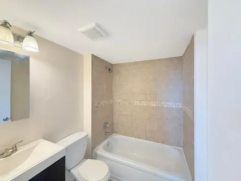 113 Royal Park Drive Oakland Park FL 33309