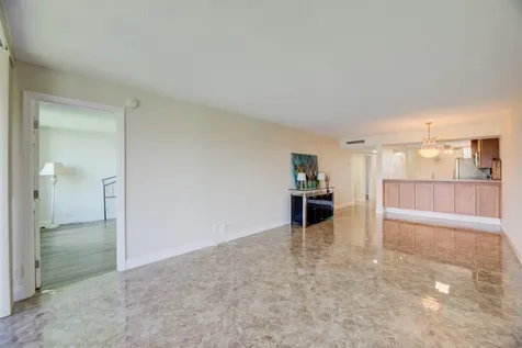 5926 Coral Lake Drive Margate FL 33063