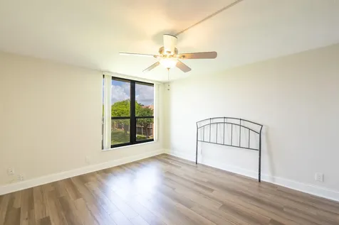 5926 Coral Lake Drive Margate FL 33063