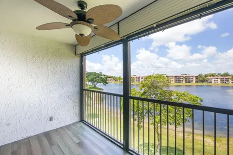 5926 Coral Lake Drive Margate FL 33063