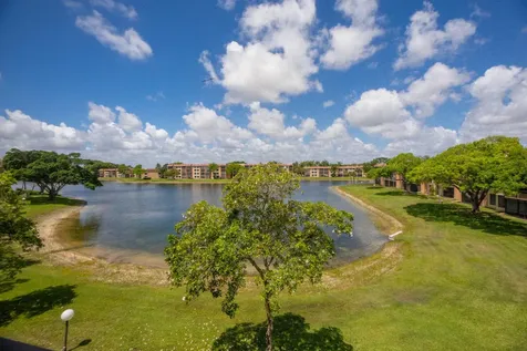 5926 Coral Lake Drive Margate FL 33063