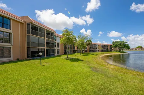 5926 Coral Lake Drive Margate FL 33063