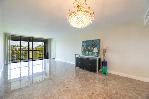 5926 Coral Lake Drive Margate FL 33063