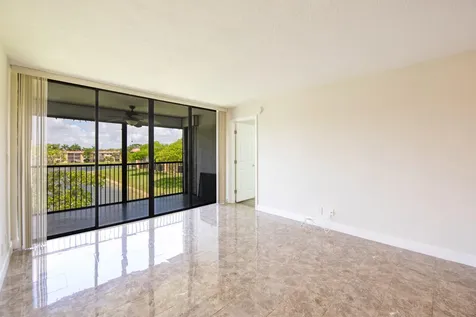 5926 Coral Lake Drive Margate FL 33063