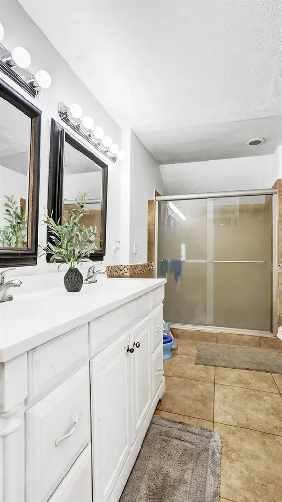 8226 NW 8th Place Fort Lauderdale FL 33324