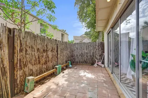8226 NW 8th Place Fort Lauderdale FL 33324