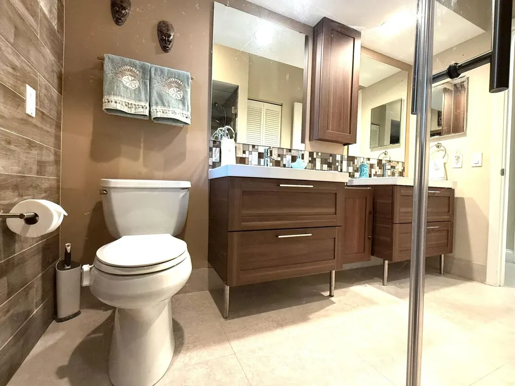 8472 NW 52nd Place Coral Springs FL 33067