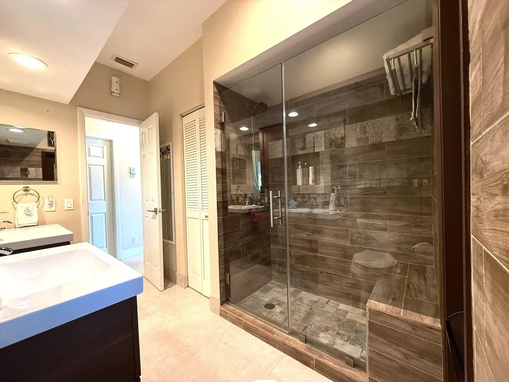 8472 NW 52nd Place Coral Springs FL 33067