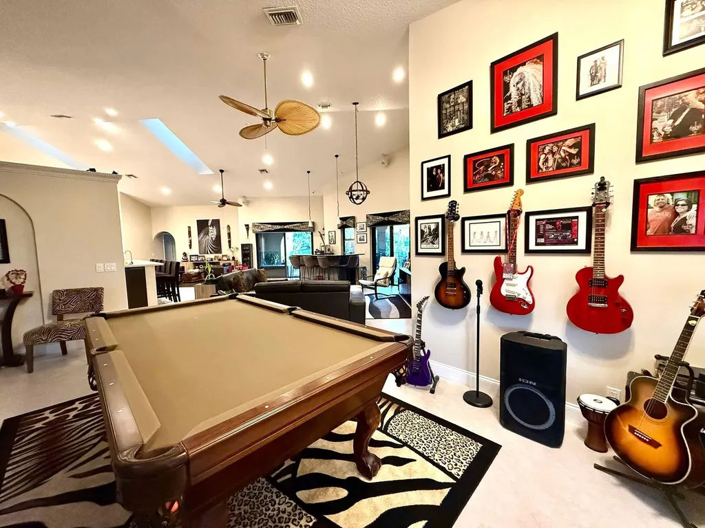 8472 NW 52nd Place Coral Springs FL 33067