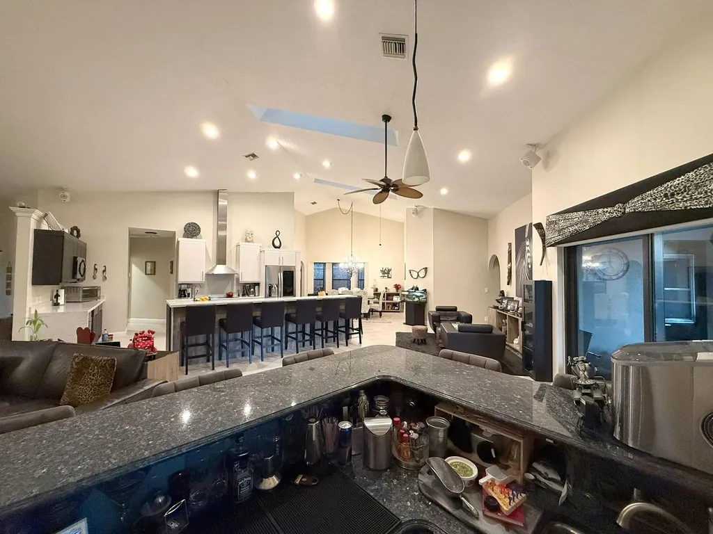 8472 NW 52nd Place Coral Springs FL 33067