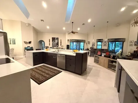 8472 NW 52nd Place Coral Springs FL 33067