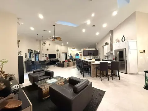 8472 NW 52nd Place Coral Springs FL 33067