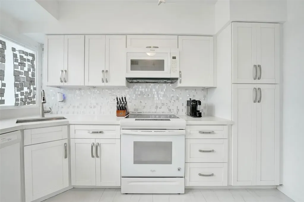 1900 S Ocean Drive Fort Lauderdale FL 33316