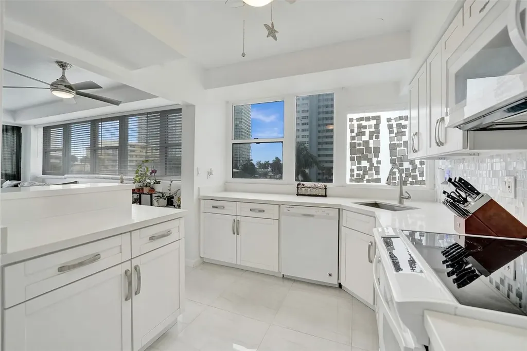 1900 S Ocean Drive Fort Lauderdale FL 33316