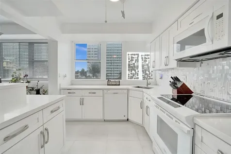1900 S Ocean Drive Fort Lauderdale FL 33316