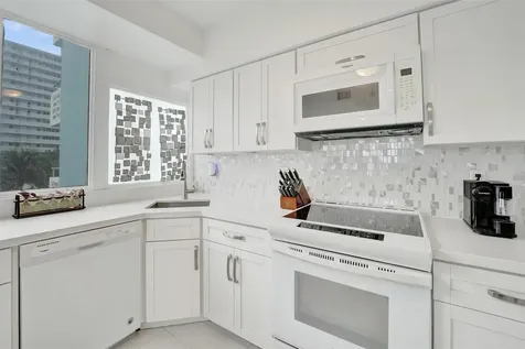 1900 S Ocean Drive Fort Lauderdale FL 33316