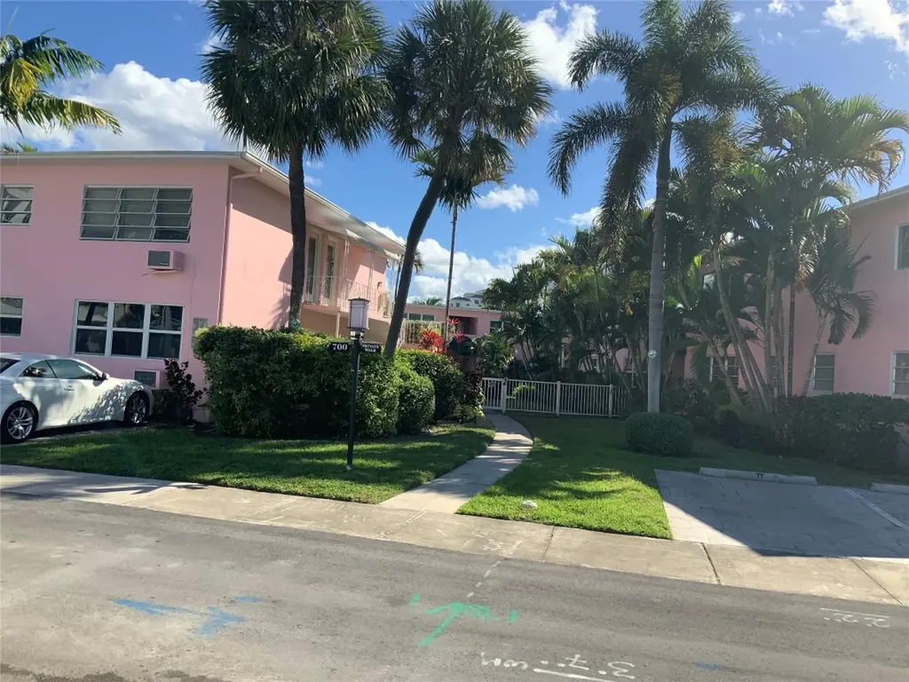 700 Bayshore Drive Fort Lauderdale FL 33304