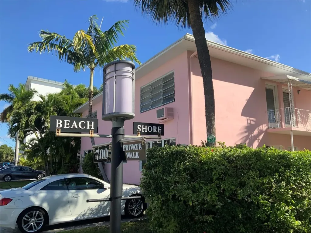 700 Bayshore Drive Fort Lauderdale FL 33304