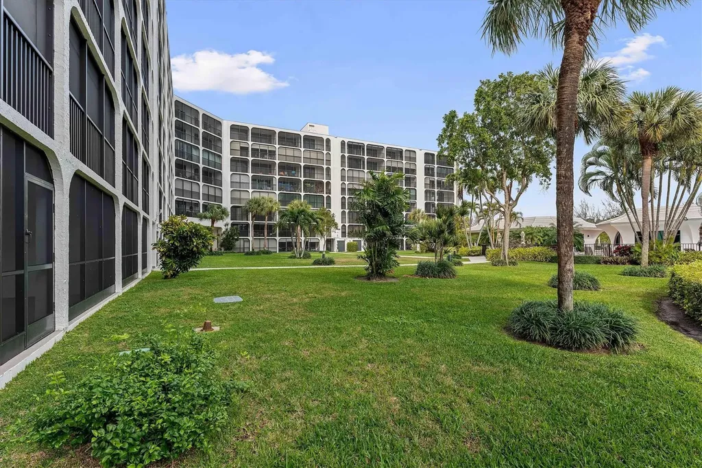1629 Riverview Road Deerfield Beach FL 33441
