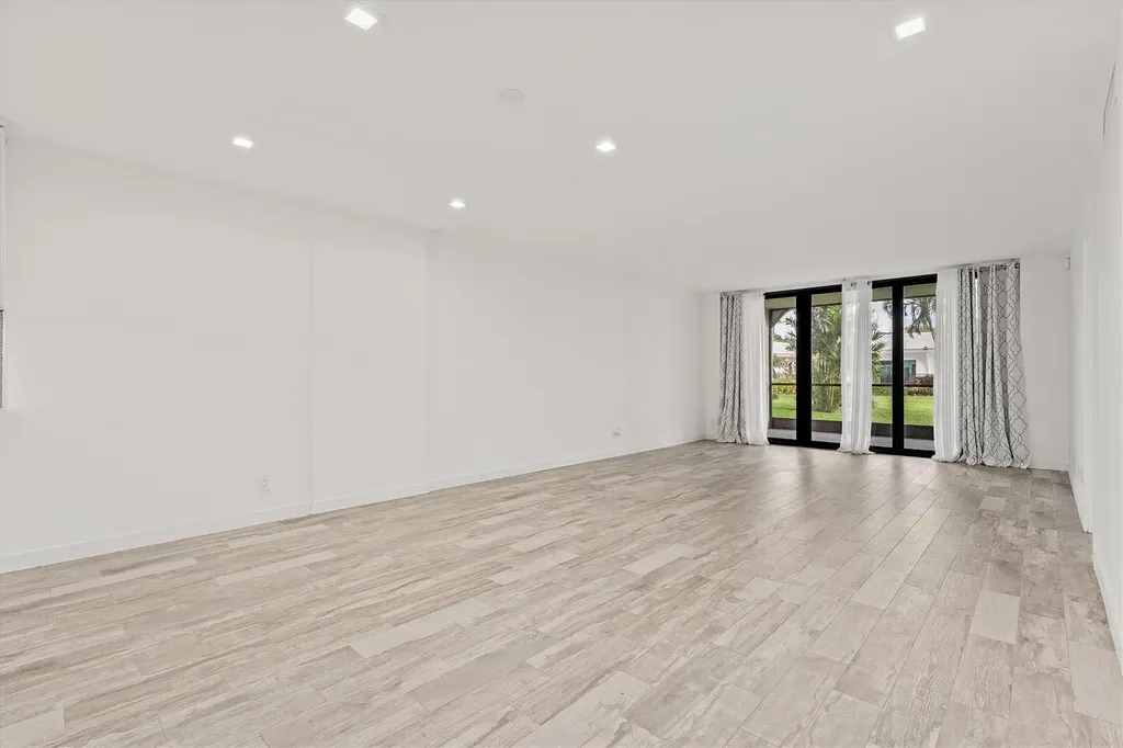 1629 Riverview Road Deerfield Beach FL 33441