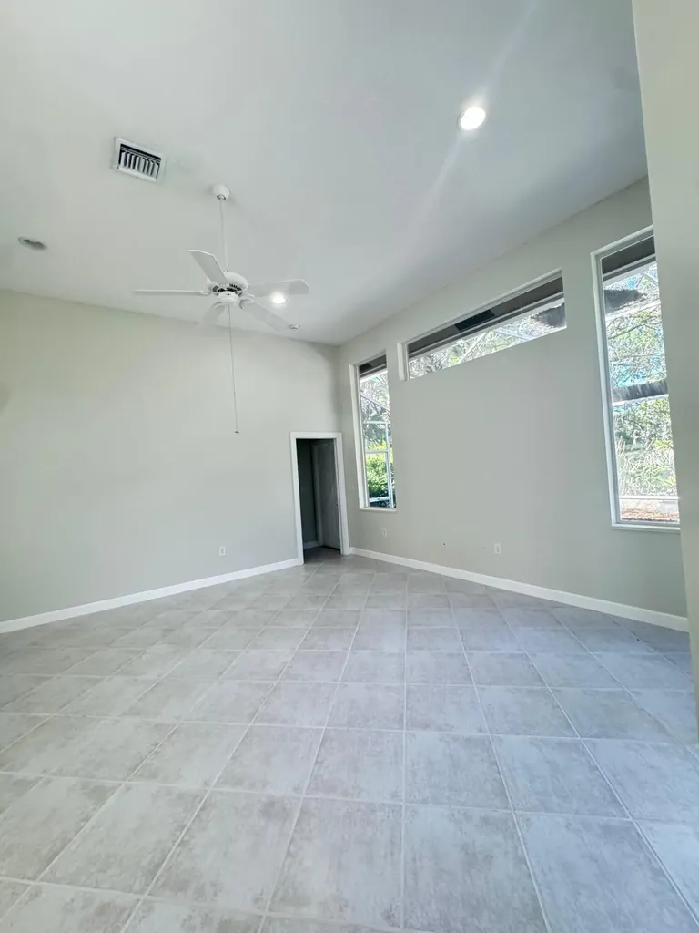 6740 NW 105th Lane Parkland FL 33076