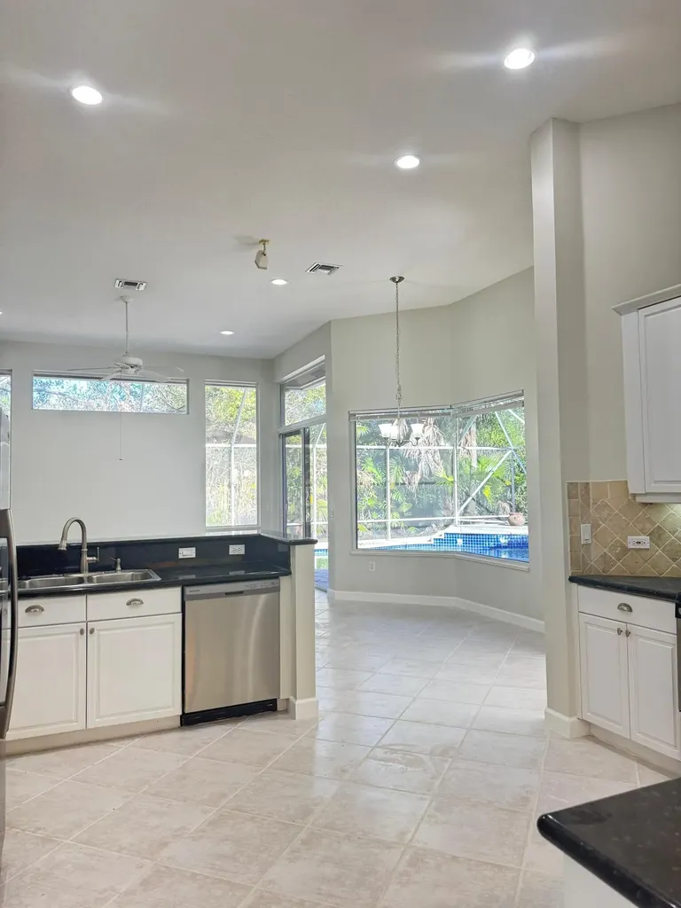 6740 NW 105th Lane Parkland FL 33076