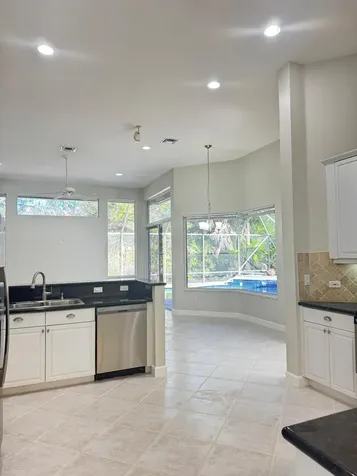 6740 NW 105th Lane Parkland FL 33076