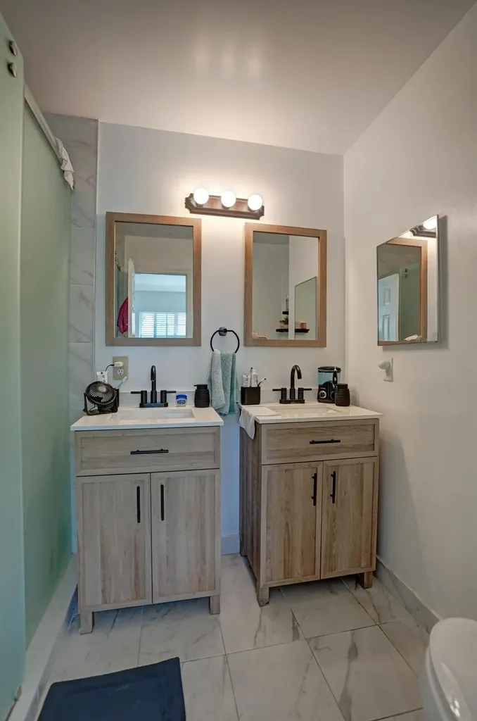 8964 NW 38th Drive Coral Springs FL 33065