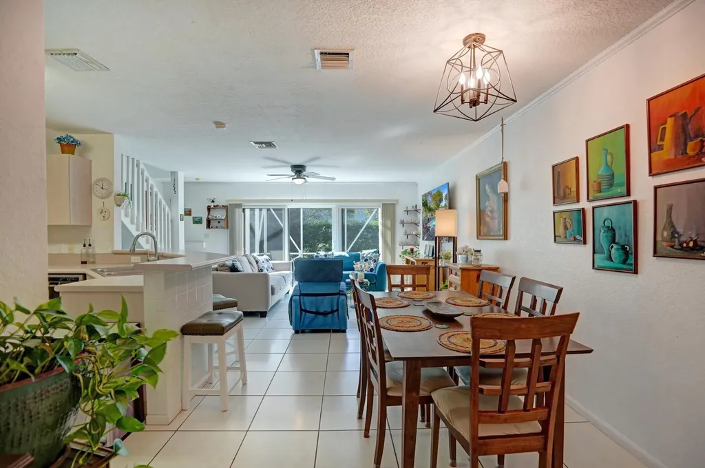 8964 NW 38th Drive Coral Springs FL 33065