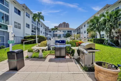 1461 S Ocean Boulevard Lauderdale By The Sea FL 33062